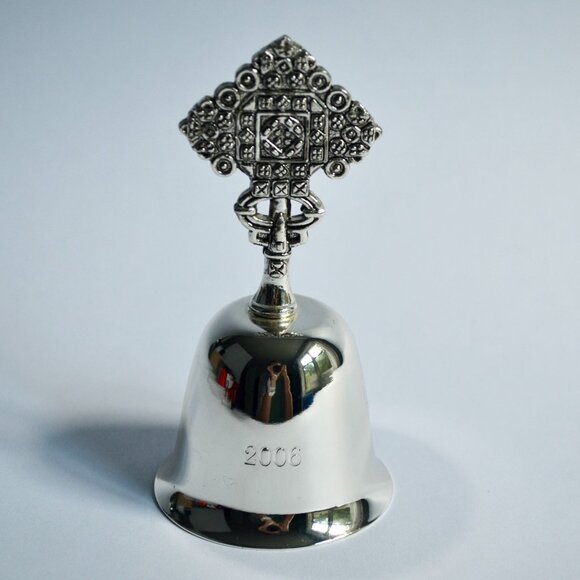 Lorie Line 2006 Department Dept 56 Bell - Picture 4 of 7